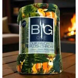 New Deer Hunting Plush Throw Blanket Man Cave Dad Gift Cabin Woodland Hunter 5x6